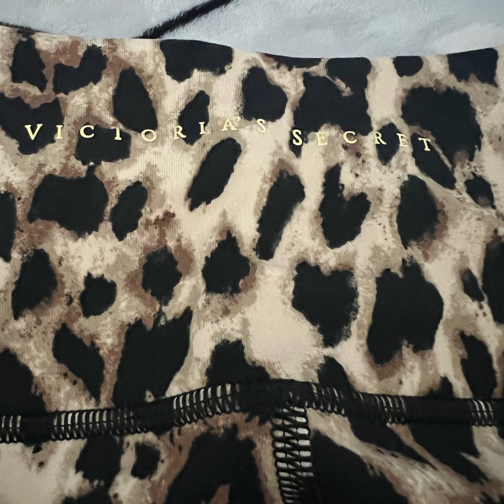 Victorias Secret Incredible Legging✨ - Picture 6 of 8